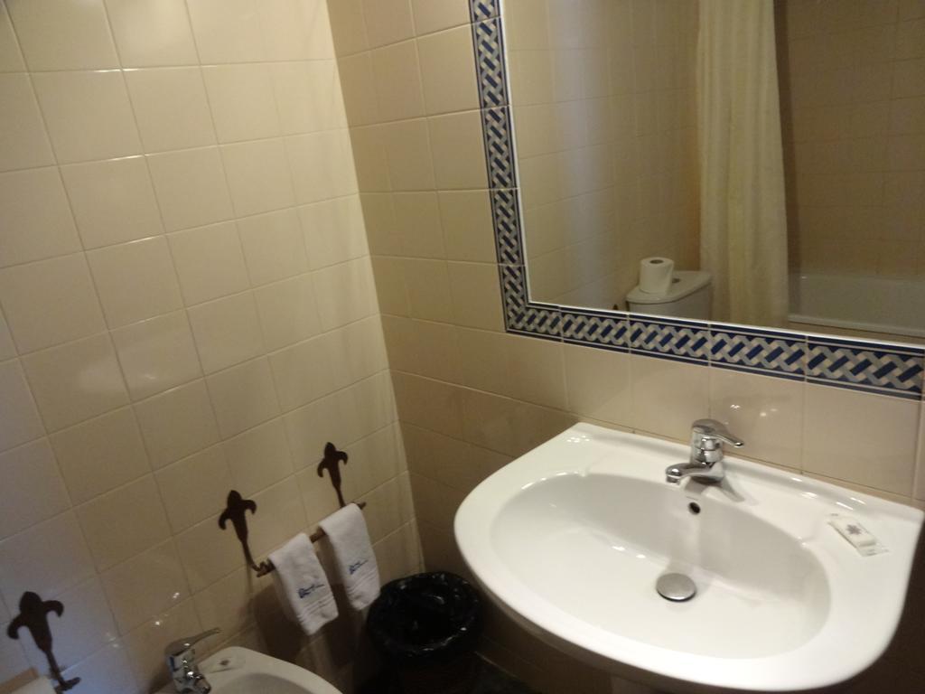 Casa Saramago Hotel Монсарас Стая снимка