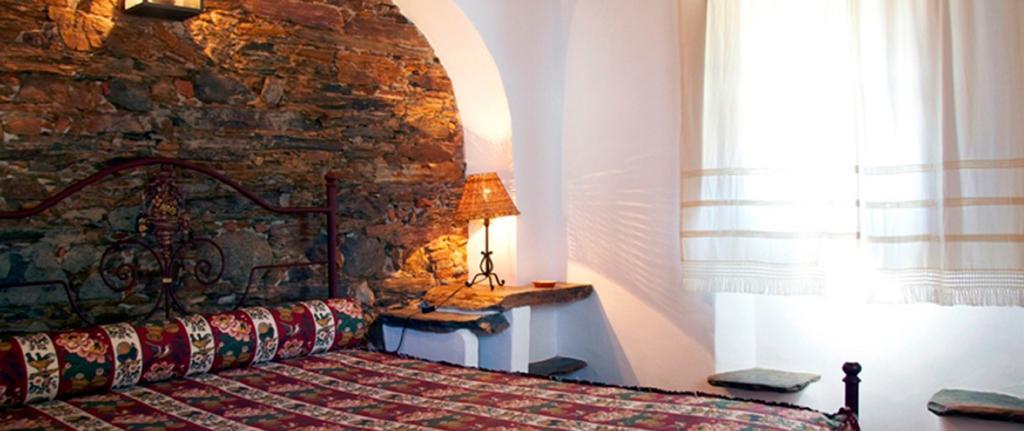 Casa Saramago Hotel Монсарас Стая снимка